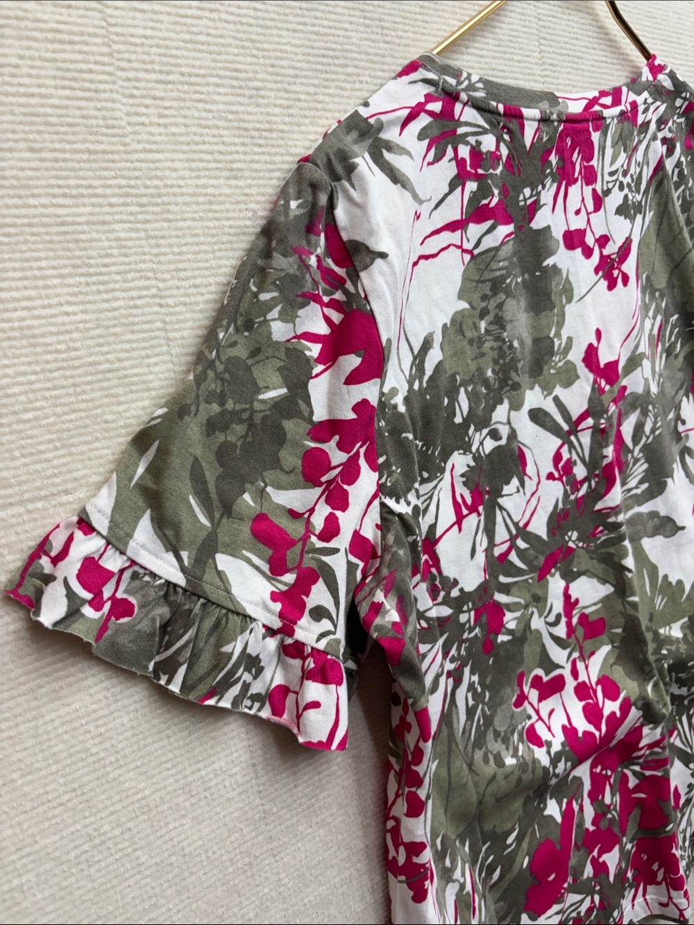 Chico's White Short Sleeve Top with Magenta Floral and Olive Leaves - Picture 6 of 6